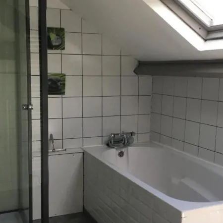 Courset, 3 Pièces, 4 Personnes - Fr-1-510a-1 *